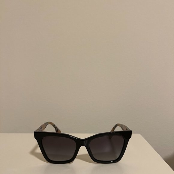 NEW Burberry Check Detail Square Frame Sunglasses main image 8